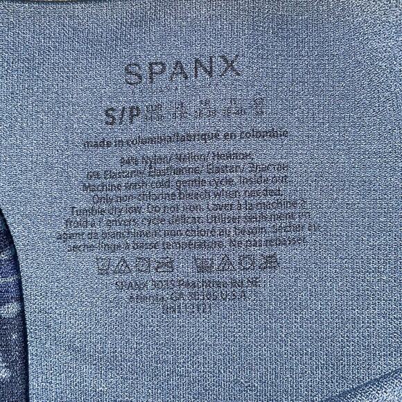 Spanx Look At Me Now Leggings S Abstract Cropped Seamless Activewear Shaping - Picture 5 of 5